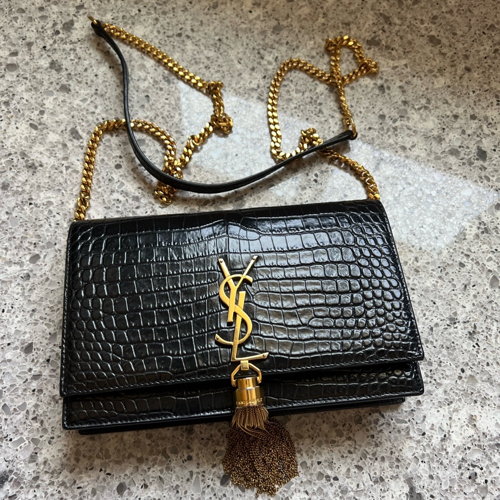 Saint Laurent Kate Medium Tassel in Crocodile Embossed Black Leather